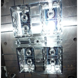 Kotak konektor plastik presisi bagian elektronik cetakan injeksi